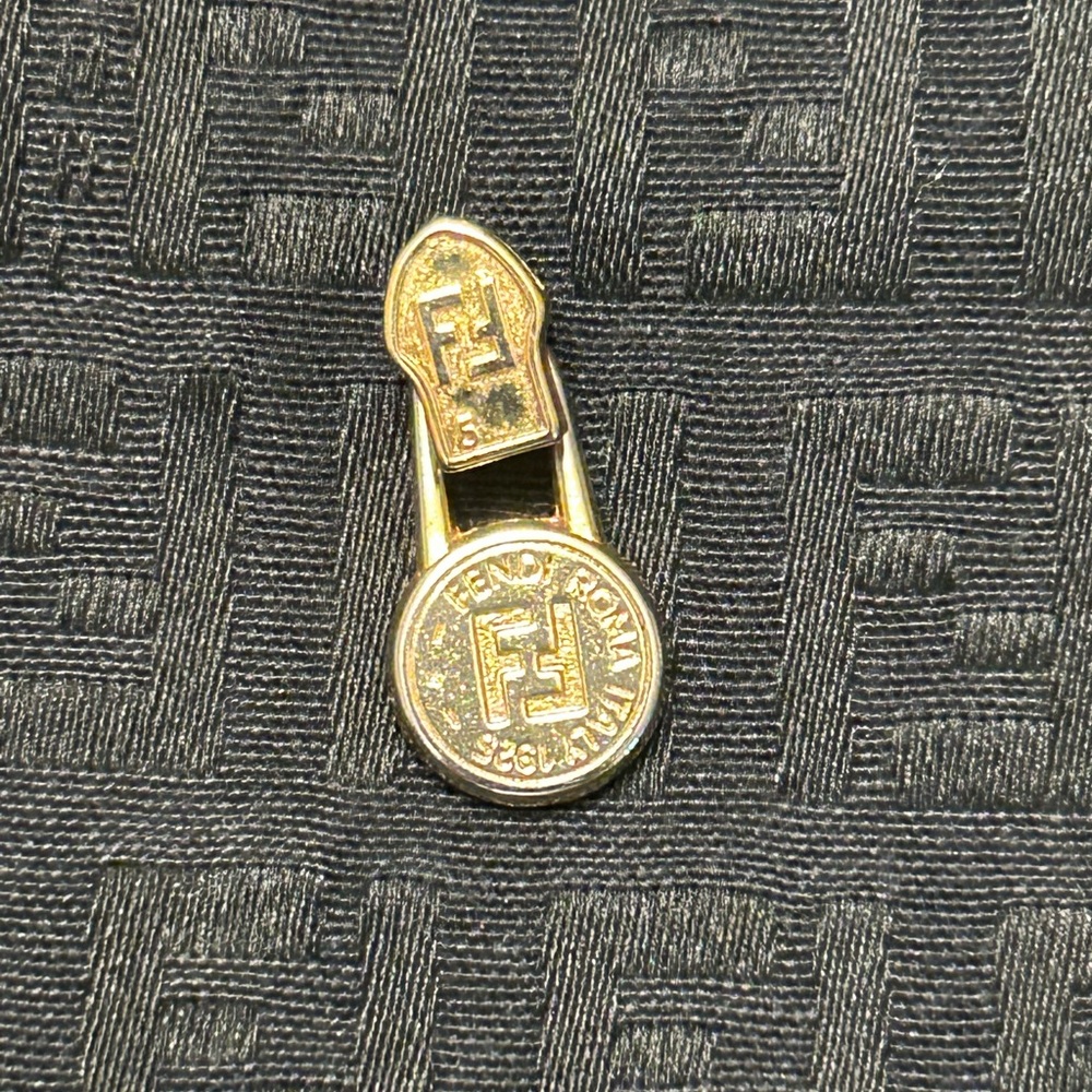 FENDI zipperpull repurposed charm bracelet ⭐️ - Picture 5 of 10